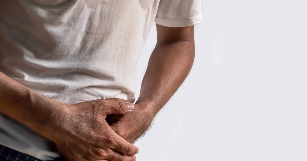 Man Thought He Had Food Poisoning Only To Realize It Was a Heart Attack 4 Days Later - Featured image