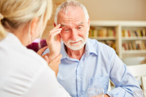 Scientists Find Unexpected Conflicting Results Between Alcohol and Alzheimer's Senior,With,Dementia,Or,Alzheimer's,Is,Comforted,By,Caring,Female