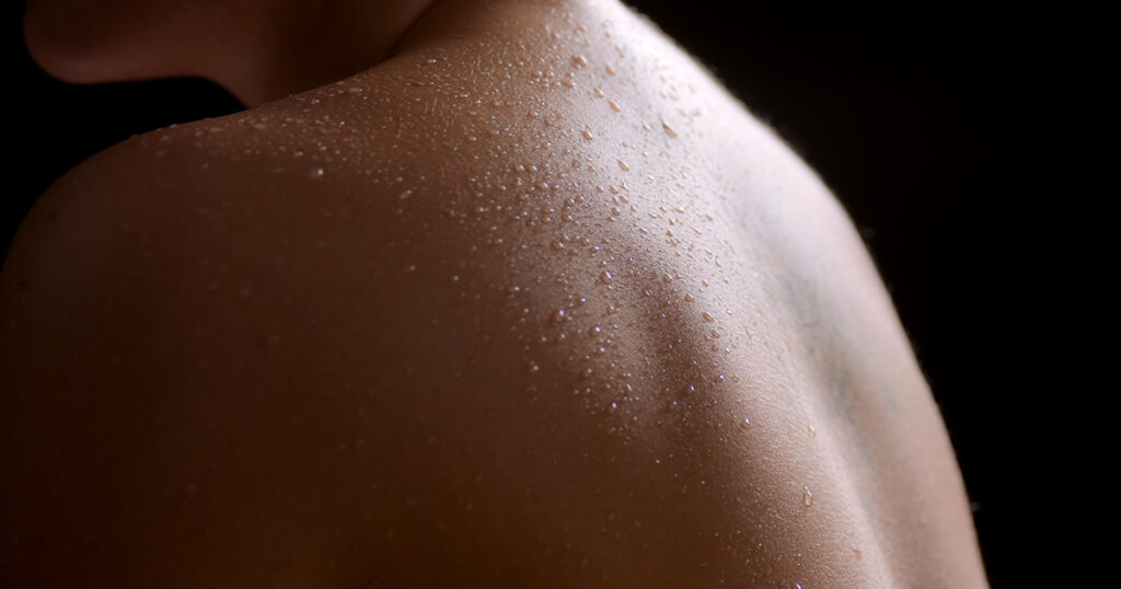Is Saltwater Good For Your Skin? 6 Reasons Why You Should Try - Featured image