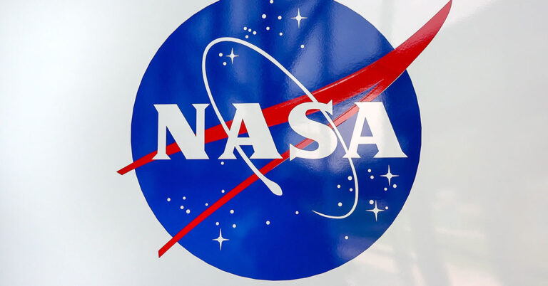 NSAS Captures Unsettling Footage of Wreckage on Surface of Mars - Featured image