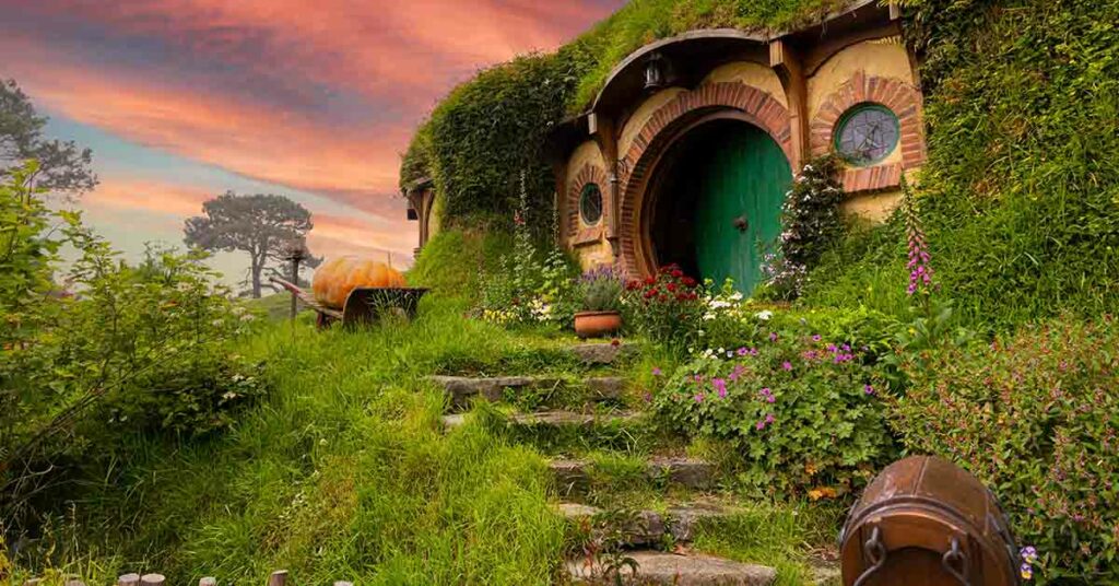 Tiny Homes Based on Hobbit Houses. Check them Out! - Featured image