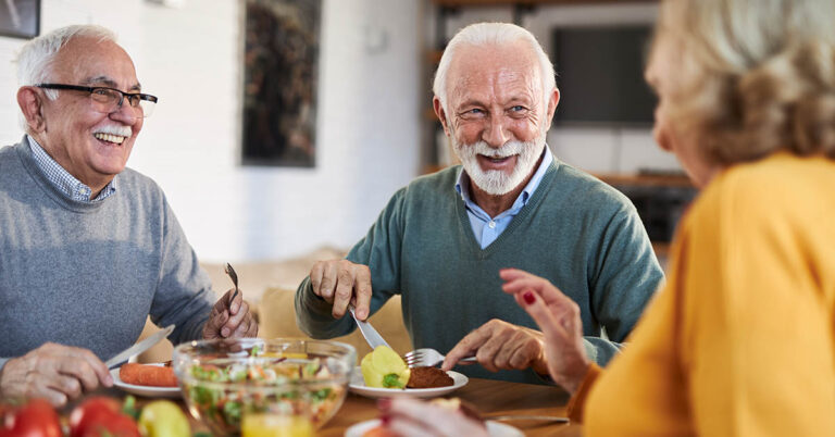 7 Best Brain Foods For Seniors - Featured image