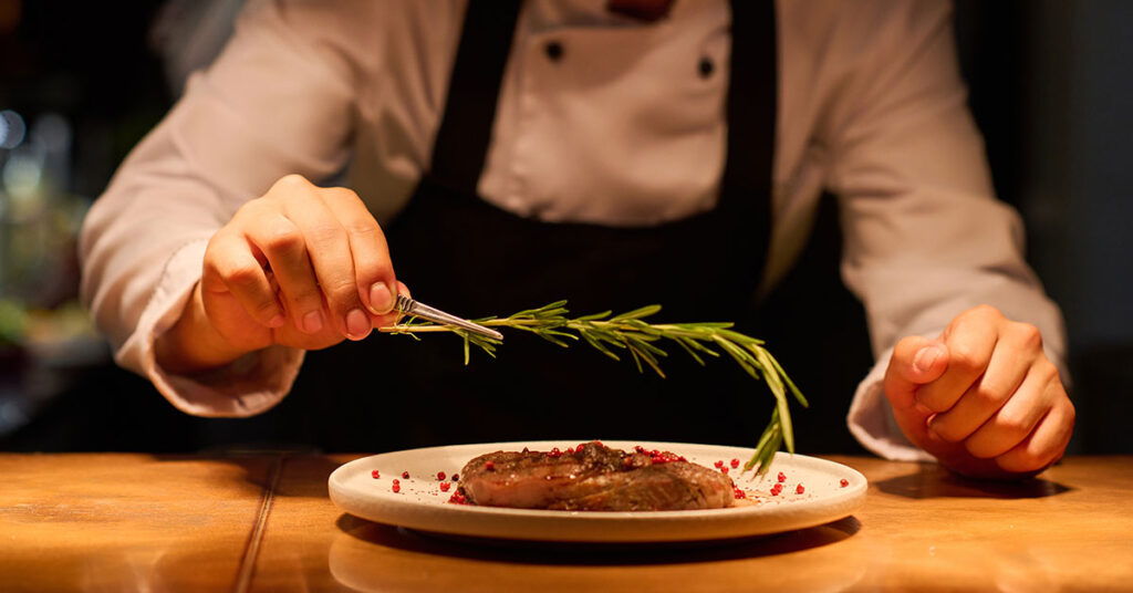 Chef Reveals The One Steak To Never Order at a Restaurant - Featured image