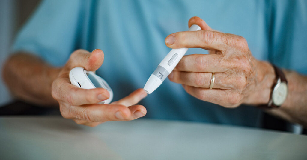 How 11 Common Illnesses Could Be Connected to Alzheimer’s - Featured image