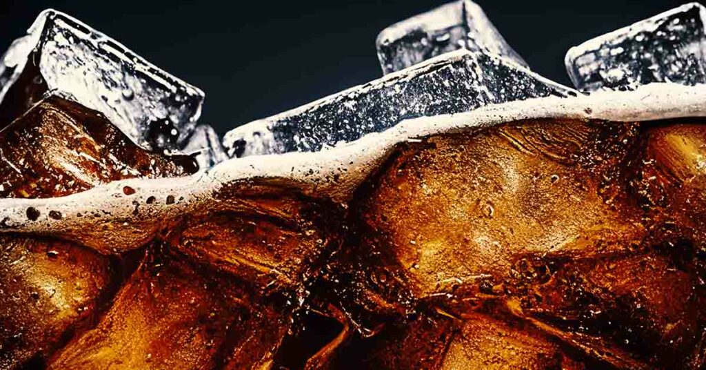8 Detrimental Effects Soda Can Have On Your Body - Featured image