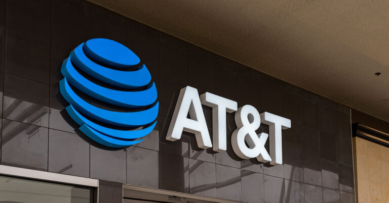 Mobman Urban Legend: Teenager Disrupts AT&T Network After $900 Bill Dispute - Featured image