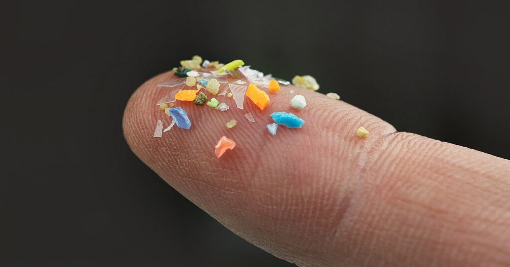 New Biomass Foam Soaks Up 99.9% of Microplastics Could Pave the Way for Cleaner Oceans - Featured image