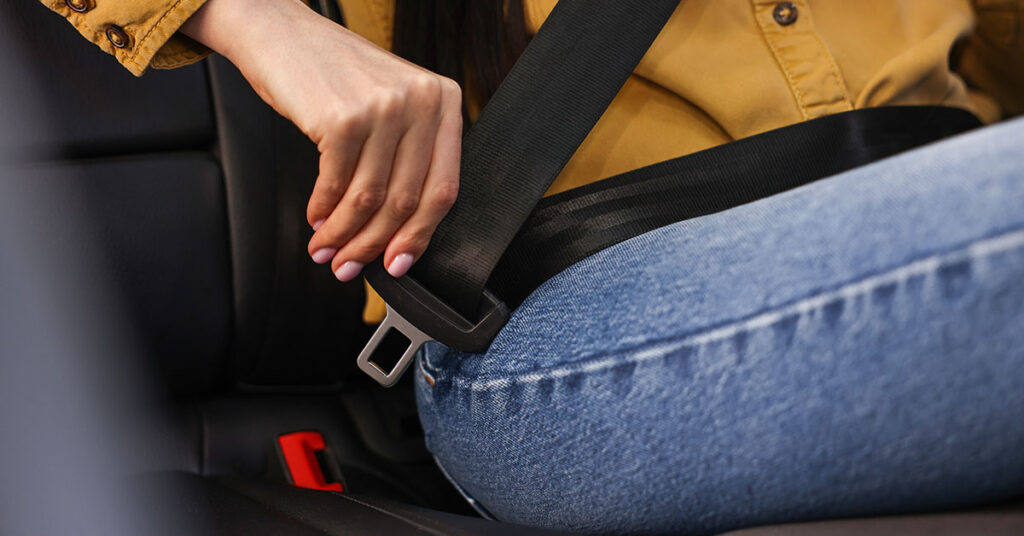 By 2027, All Cars Will Require Seat Belt Alerts for Rear Passengers - Featured image