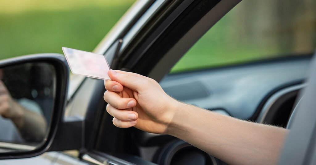 What It’s Like to Be an Adult Constantly Mistaken for a 12-Year-Old - Featured image