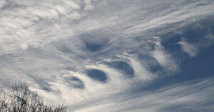 Kelvin-Helmholtz Clouds: The Sky's Version of Ocean Waves Kelvin-Helmholtz Clouds