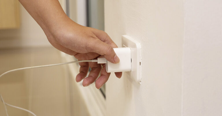 Why You Should Never Leave Your Phone Charger Plugged in Without Your Phone