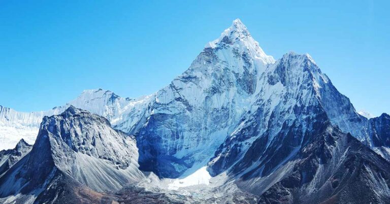 Scientists Discover Secret Mountains 100 Times Taller Than Everest - Featured image