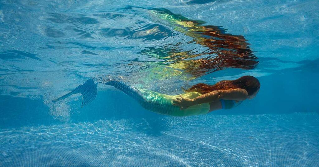 Mermaid Performer Attacked by Giant Fish in Front of Horrified Kids Breaks Her Silence - Featured image