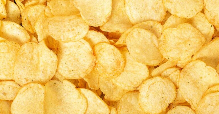 30+ of The Most Unhealthy Snacks You Should Avoid - Featured image