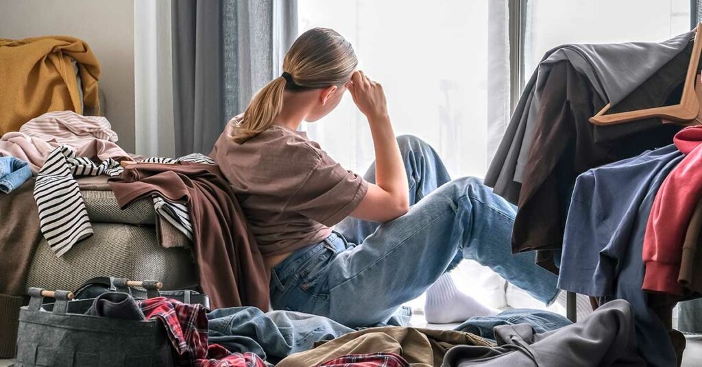 30 Essential Things to Declutter for a Healthier Mind and Body - Featured image