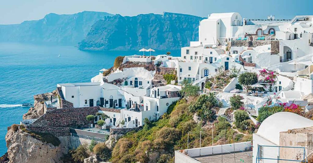 How a Greek Island’s Diet and 2 Drinks May Be Keeping Dementia at Bay - Featured image