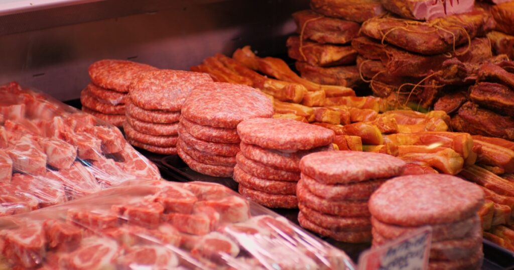 7 Things You Might Notice When You Stop Eating Meat - Featured image