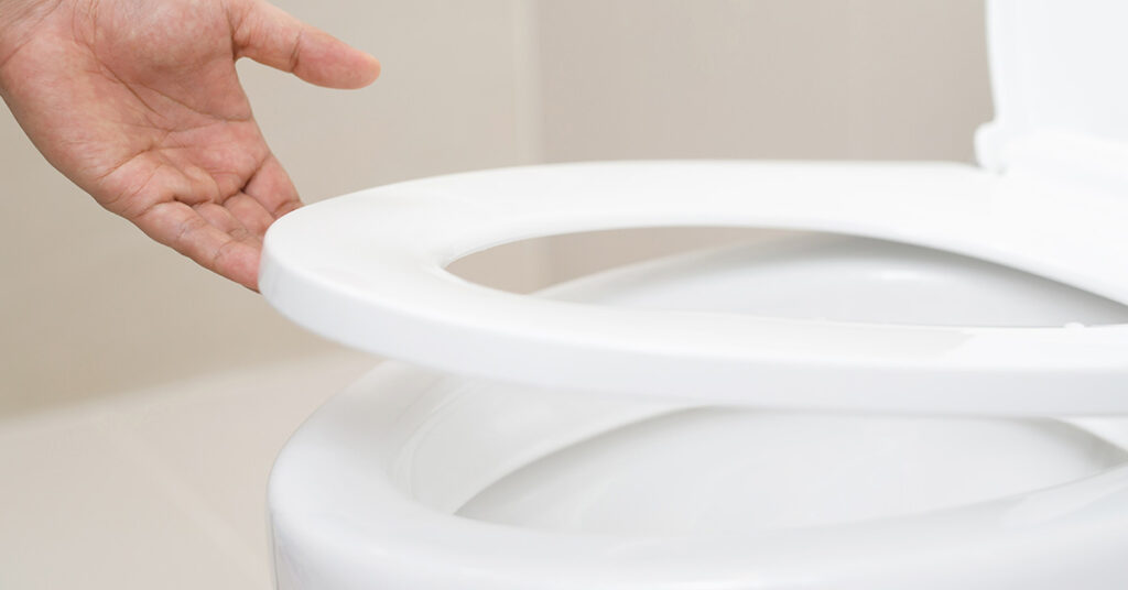 Stage 3 Cancer Patient Explains Why You Should Avoid Sharing a Toilet with Someone Doing Chemotherapy - Featured image