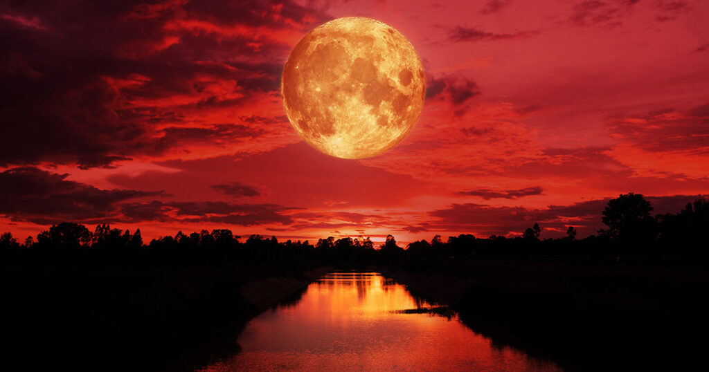Celestial Wonders of Spring 2025: Blood Moon, Shooting Stars, and More - Featured image