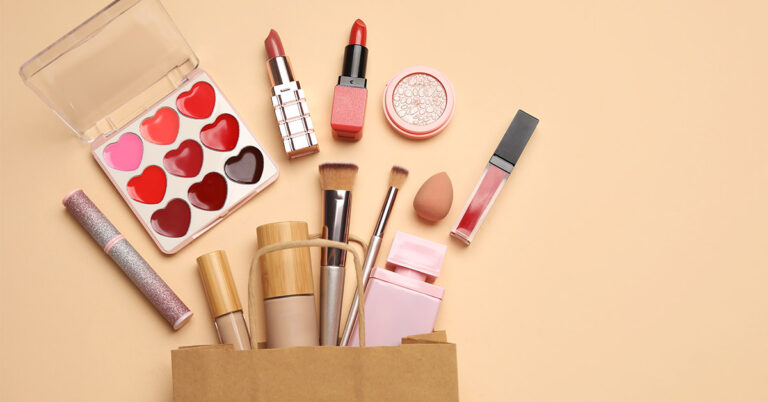 Teen Girls Cut Chemical Exposure Dramatically by Changing Their Cosmetics - Featured image