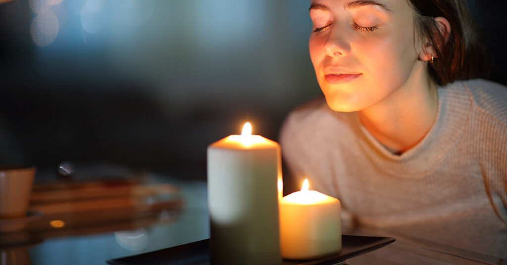 Scented Wax Melts Could Pollute Indoor Air as Much as a Diesel Engine, Study - Featured image