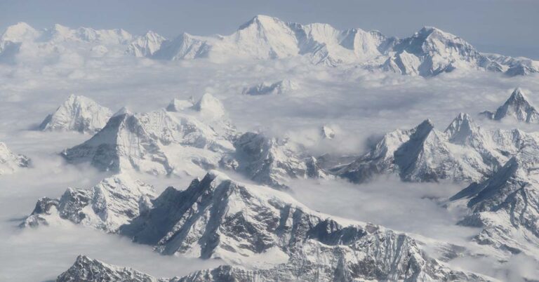 Scientists Confirm Earth is Gradually Tilting Toward Its Next Ice Age - Featured image