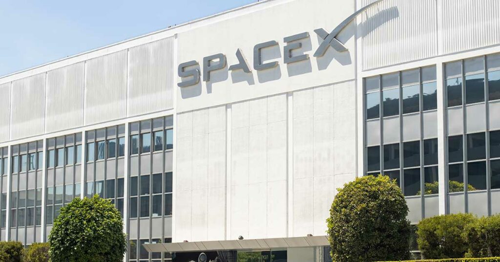 SpaceX Plans Mars Mission with Starship Next Year, Says Elon Musk - Featured image