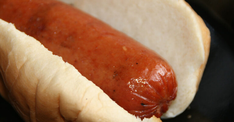 How Processed Meats, Like Hot Dogs, May Affect Your Cancer Risk - Featured image