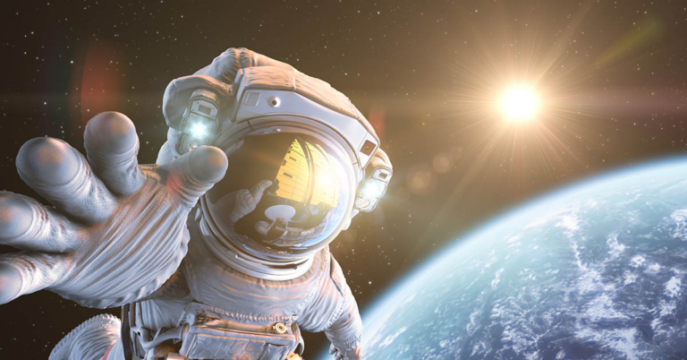 Astronaut Waves and Flips Camera to Shut Down Flat Earthers Once And For All - Featured image