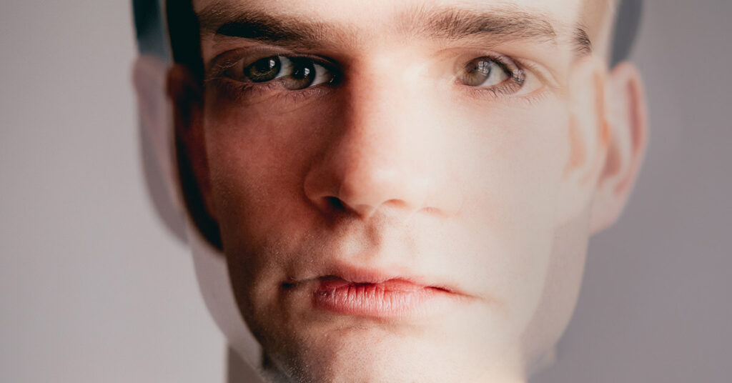 ‘Collapsed’ Narcissists Often Exhibit These 15 Troubling Traits - Featured image