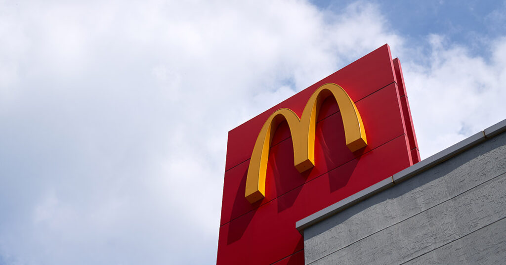 Take a Seat McDonald’s, There a New Biggest Fast Food Chain in Town - Featured image