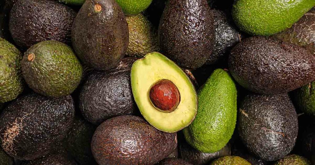 5 Potential Risks of Eating Avocados You Should Know - Featured image