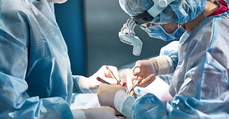 Woman, 31, Left Brain Dead After Botched Butt Implant Removal By Unqualified ‘Doctor’ - Featured image