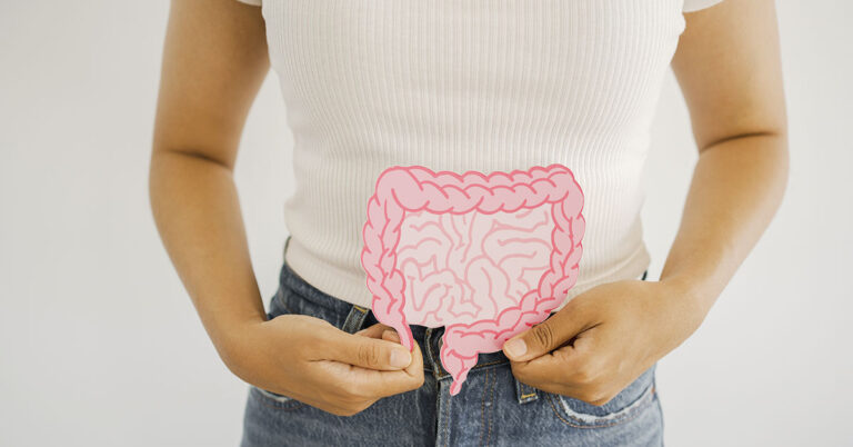 21-Year-Old Woman Diagnosed with Cancer Given Days to Live After Ignoring Early Warning Signs - Featured image