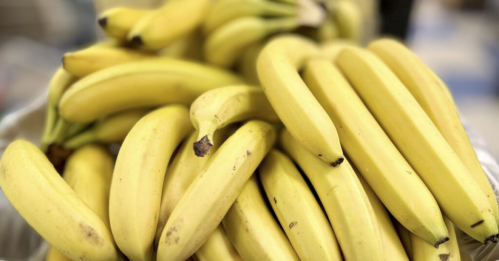 Does Eating Bananas Before Bed Have Any Benefits? - Featured image