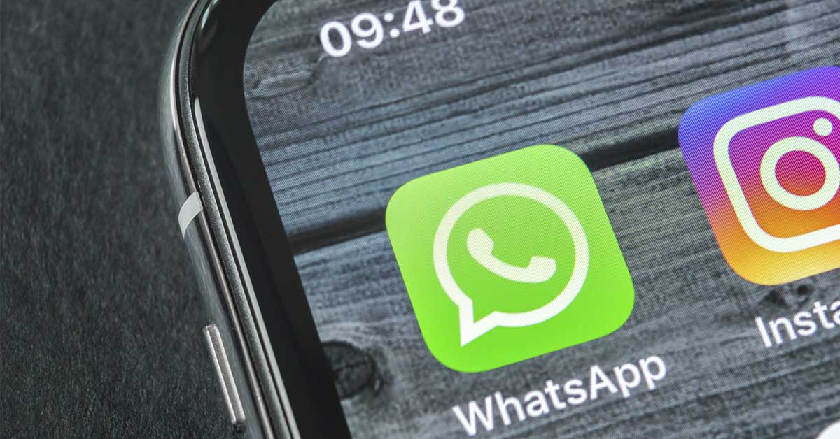 iPhone screen featuring Whatapp and Instagram apps