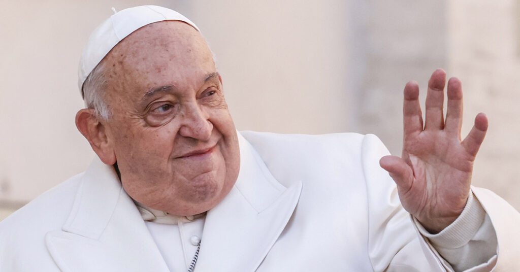 In His Last Moments, Pope Francis Made One Final, Touching Gesture to a Nurse - Featured image
