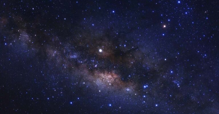 Adrift in Space: New Rogue Planets Found Without Host Stars - Featured image