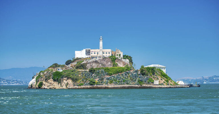 Trump Wants to Reopen Alcatraz and Use it to House America’s ‘Most Ruthless and Violent Offenders’ - Featured image