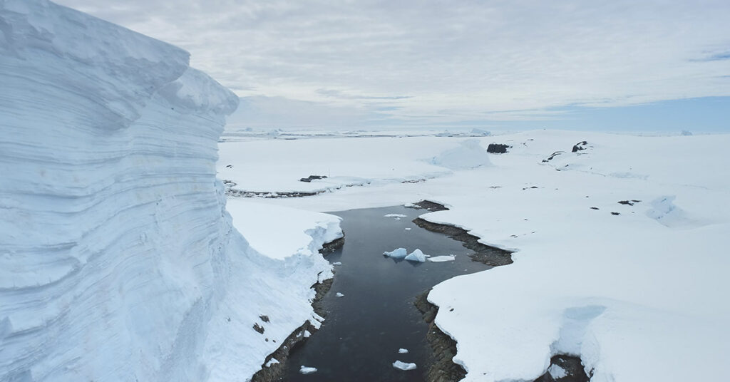 Scientists Report Rare Ice Growth in Antarctica After Years of Steady Decline - Featured image