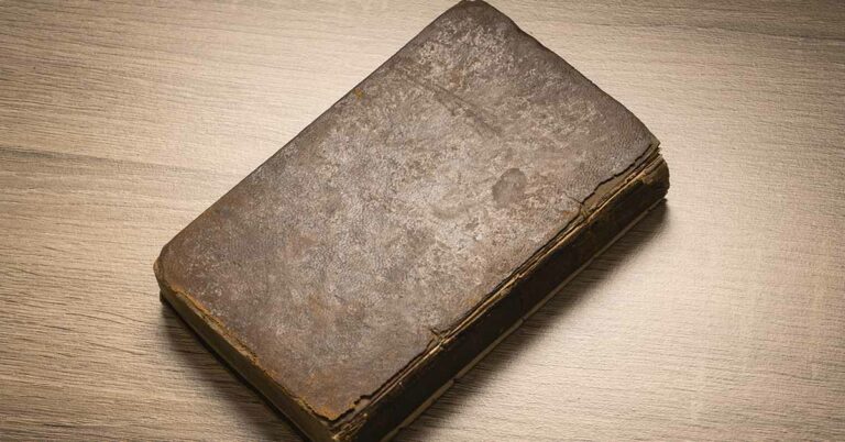 Lost Bible Chapter Revealed After 1,500 Years Using UV Technology - Featured image