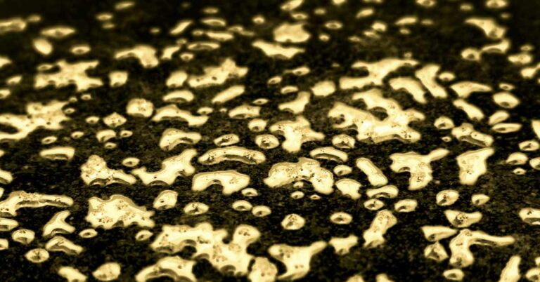 Scientists Successfully Convert Lead to Gold, but Only For a Split Second - Featured image