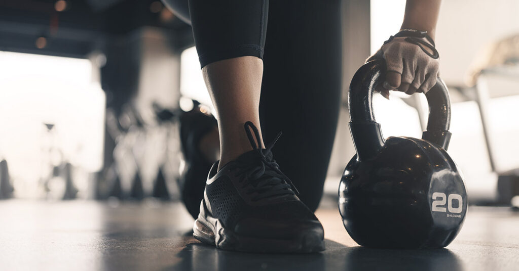 This is How Long It Truly Takes To Build Muscle, According to Research - Featured image