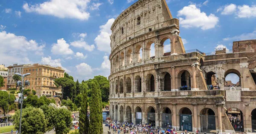 US Tourist Impaled on Colosseum Fence in Suspected Selfie Mishap - Featured image
