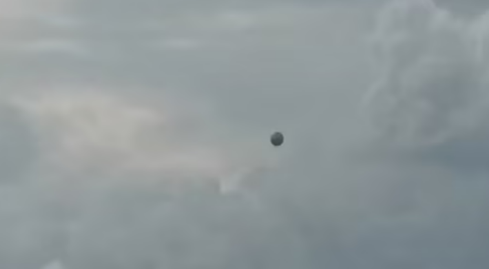 esfera en el cielo