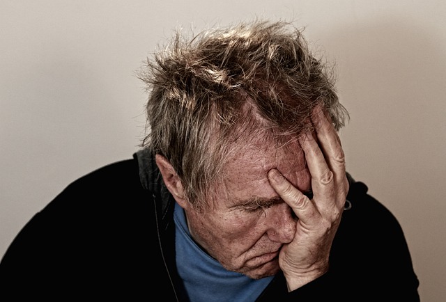 old man with headache