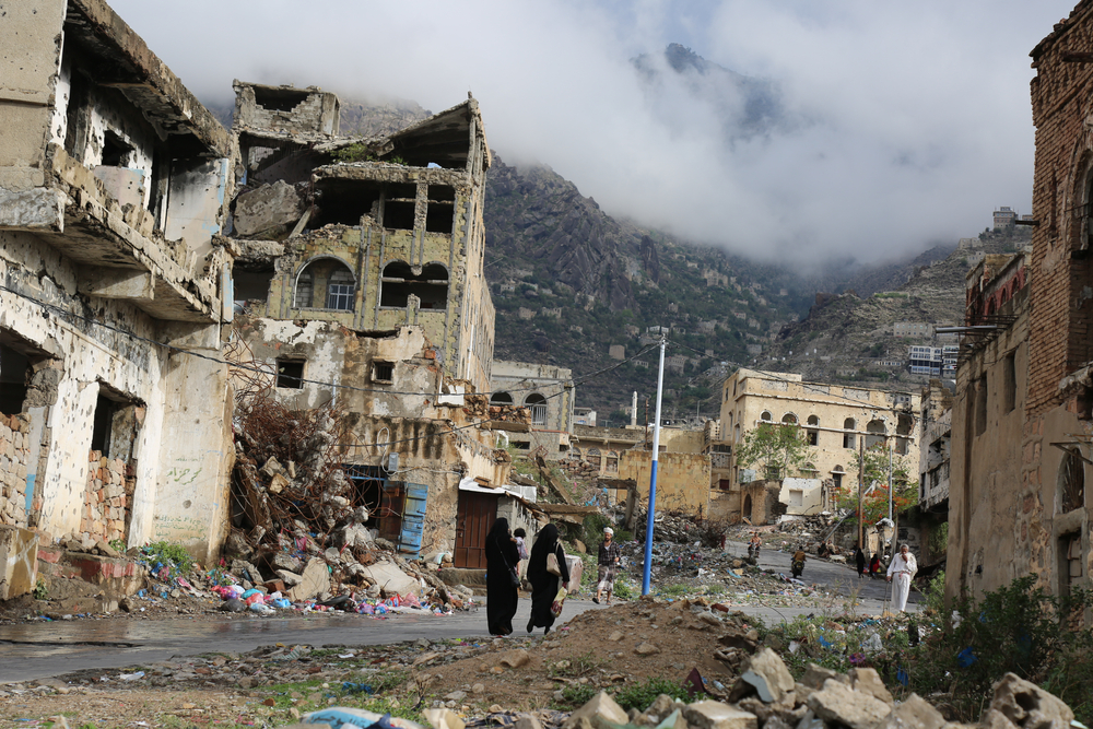 Taiz _ Yemen _ 29 Apr 2021 : Houses destroyed due to the violent war in the city of Taiz, Yemen