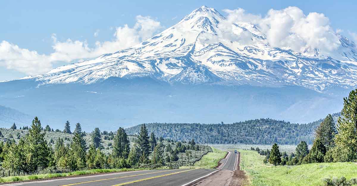 Mount Shasta and she Shasta valley, in California