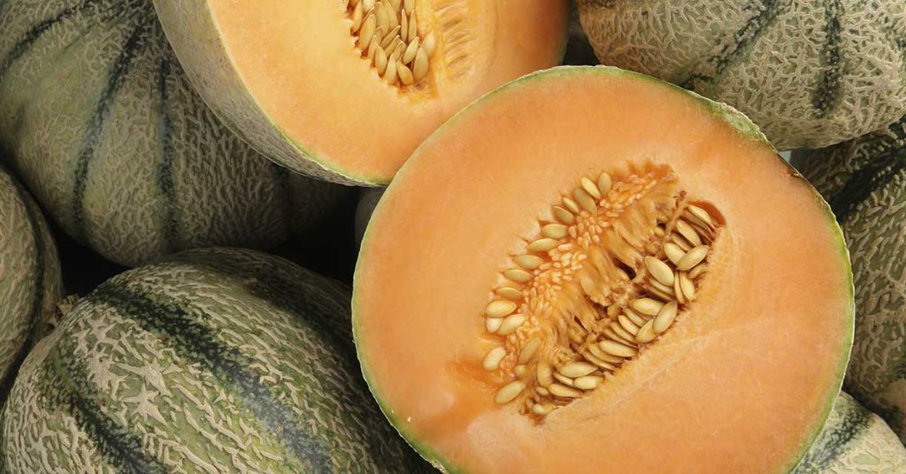 Top 9 Foods That Commonly Cause Food Poisoning - Featured image