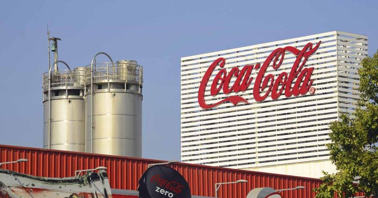 Coca-Cola Closes US Factory and Leading to Mass Layoffs - Featured image
